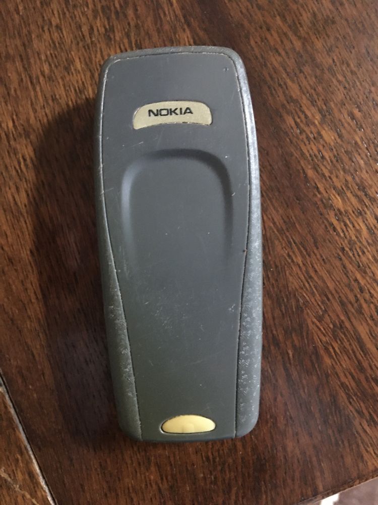 Телефони Нокиа 3310и3330 и 3410