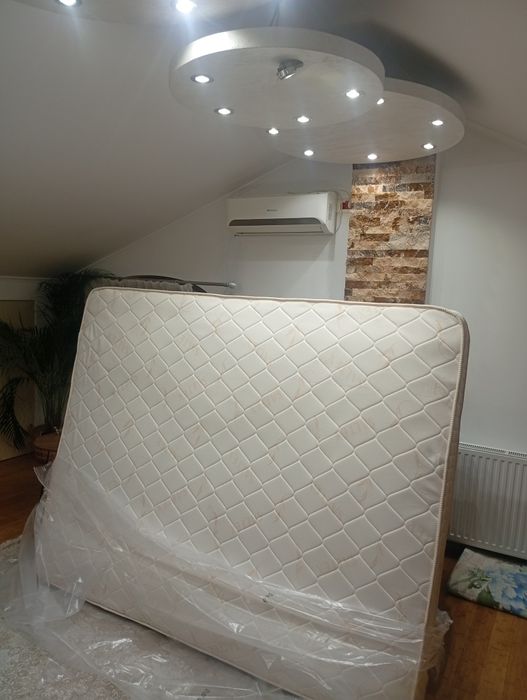 Saltea 140 x 200 x 21 cm noua