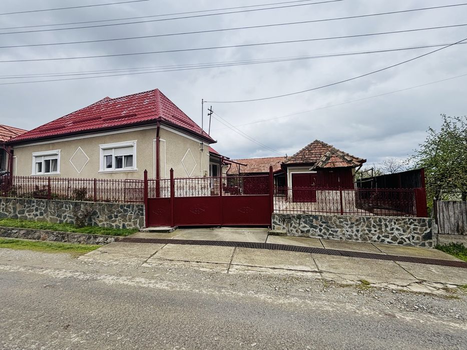 Casă de vanzare Cuzap sau schimb cu apartament Oradea