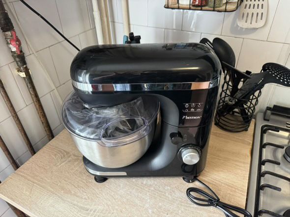 Robot de bucatarie nou