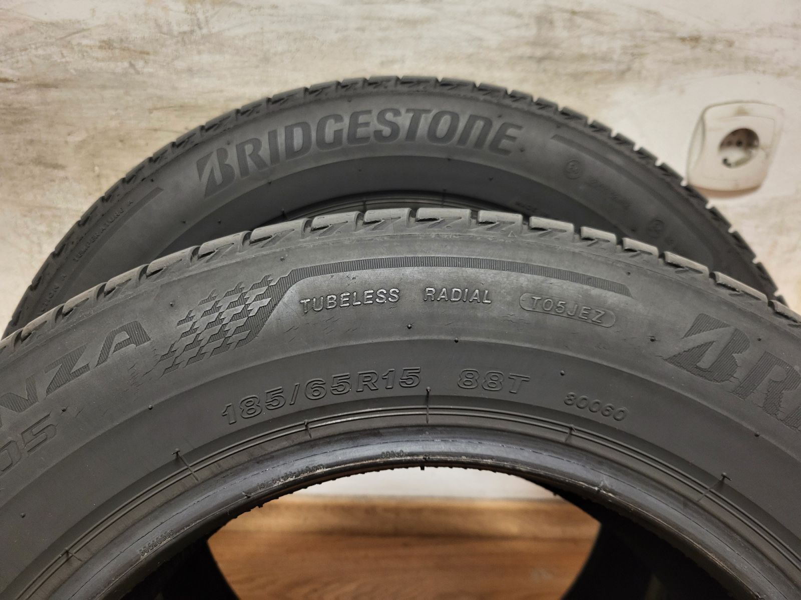 2 бр. 185/65/15 Bridgestone / летни гуми
