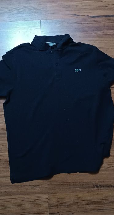 Продавам 4 полота на Lacoste 3 от които са оригинални цена 30лв