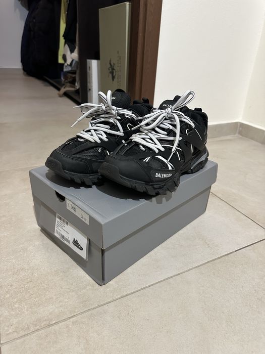 Balenciaga track led