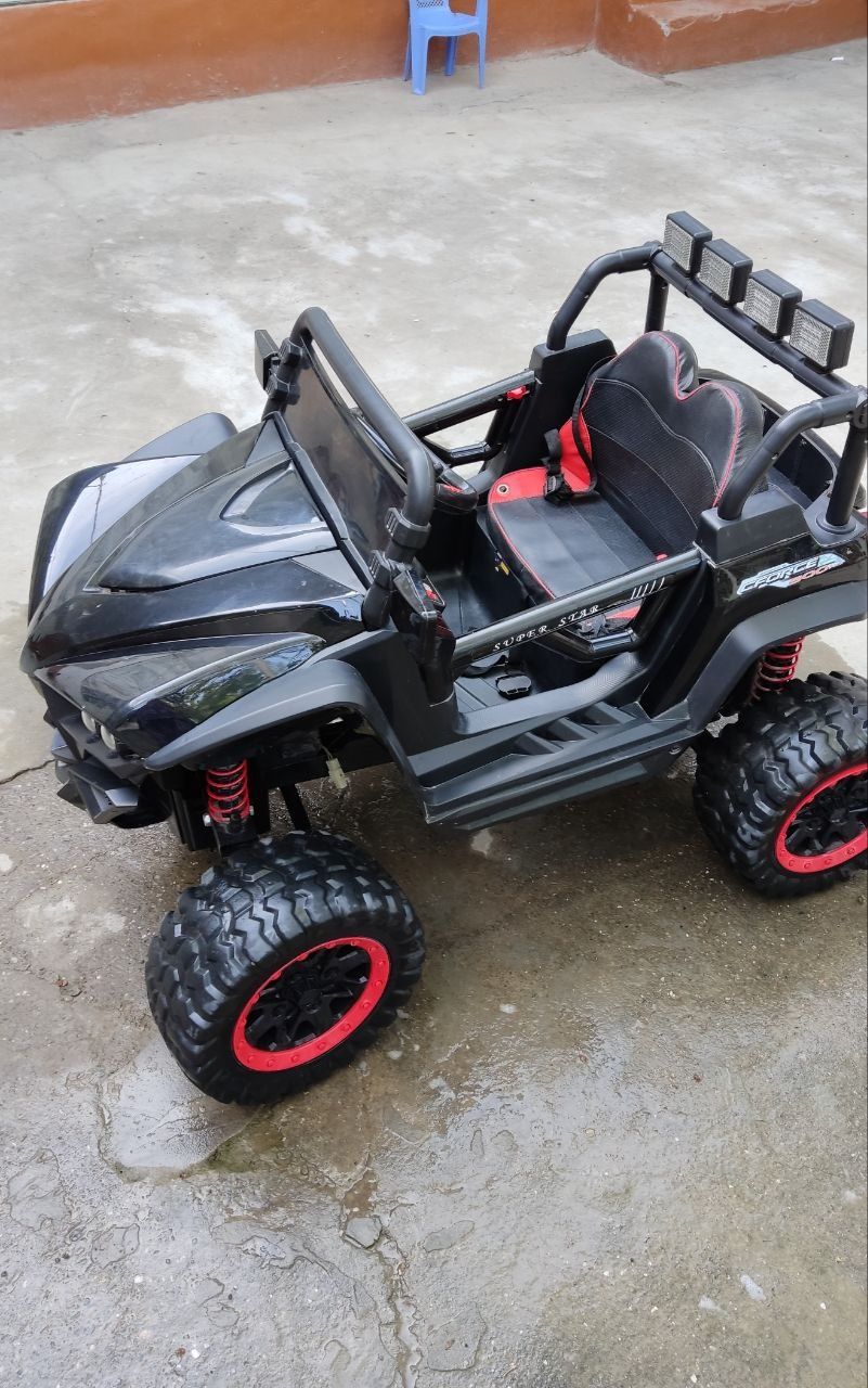 Детиский машина jeep