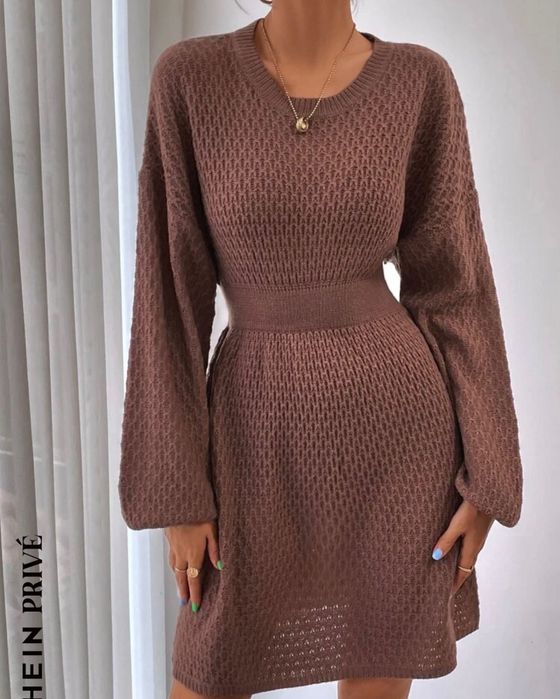 Rochie midi ușor cambrata pe talie