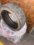 Комплект зимних  шин с шипами BFGoodrich 205/50  R17