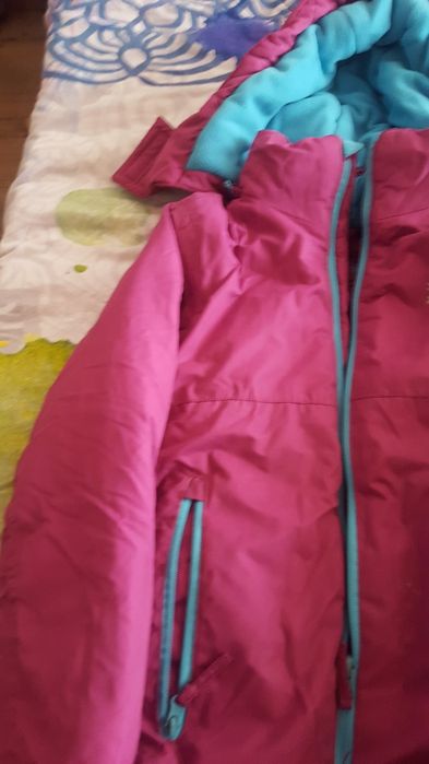 Много запазено яке за момиче 146/152