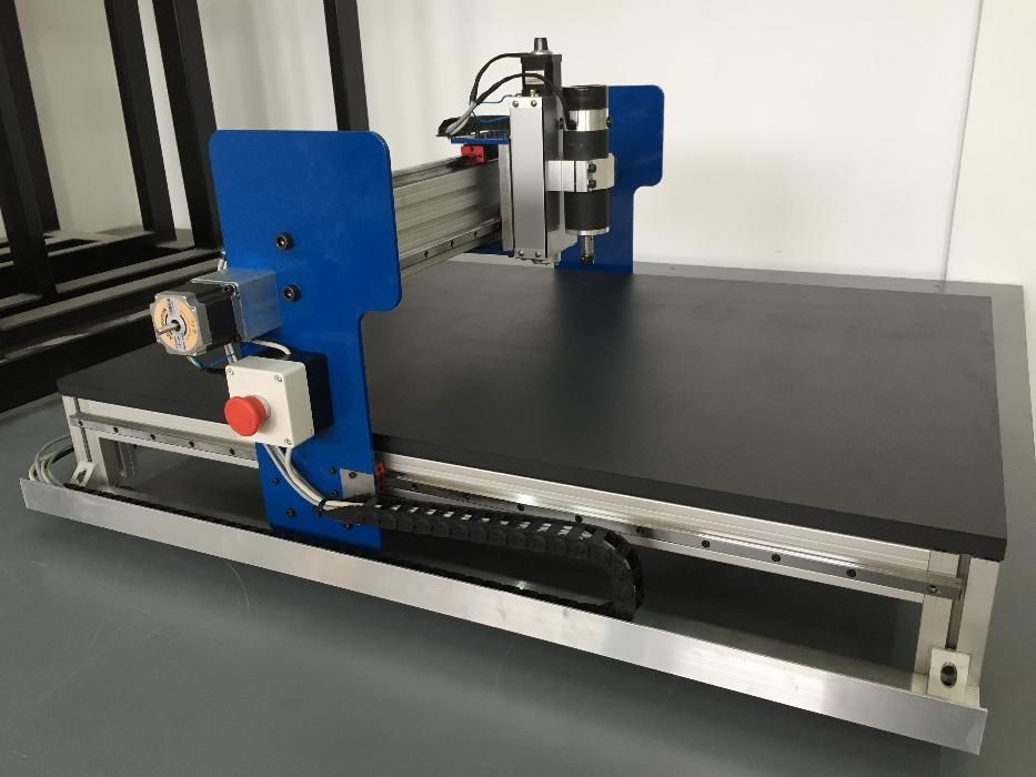 Realizam la comanda  CNC Router, Plasma, Hot-Wire, Laser CO2