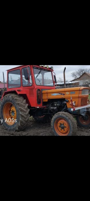 Vând tractor fiat 850