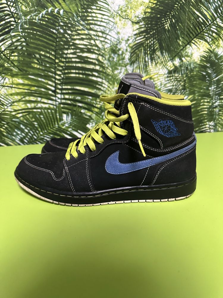 Jordan 1 High Black Cyber Blue Sapphire