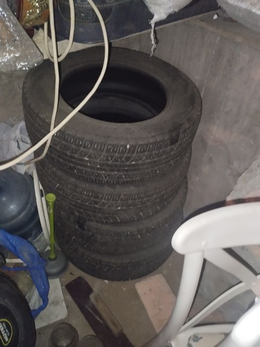 Зимние шины Triangle  сто девяносто пять  - шестдесять пятьR