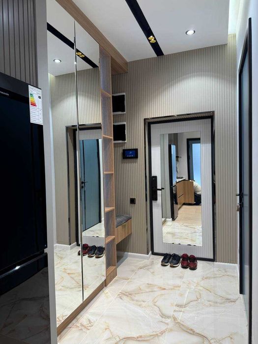 Просторная 3-комн кв заходи и живи!!!Tashkent City Boulevard 
 ID77