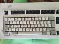 Bolt mod mode screw tastatura IBM Model M piulite