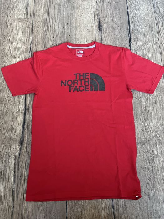 Tricou The North Face roșu, mărime M – stare foarte bună