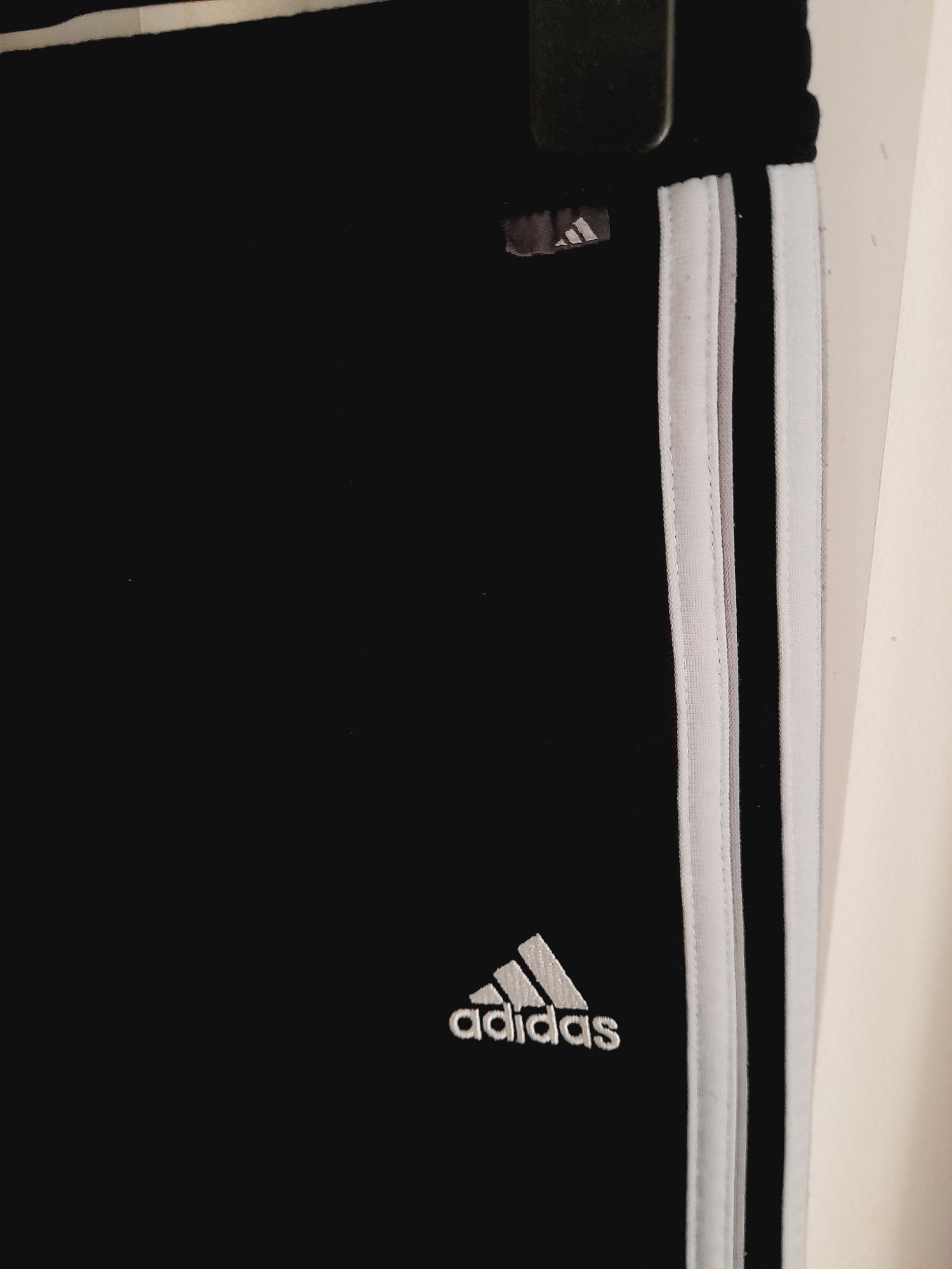 Pantaloni Adidas originali pentru damă