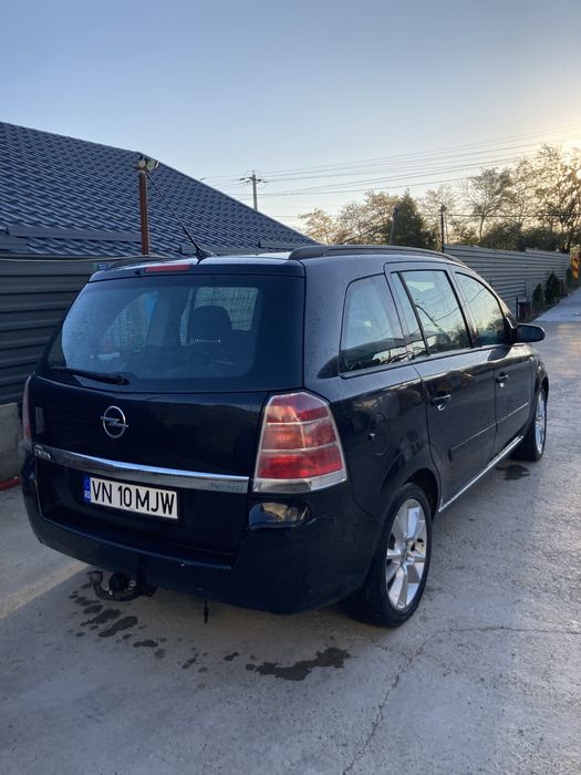 Vand opel zafira 1.9 120de cai 7 locuri