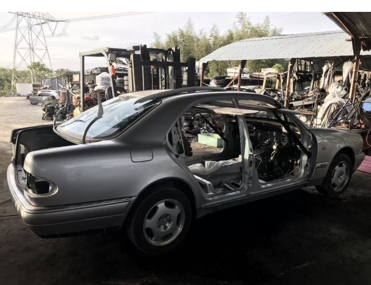 Мерседес W210 / Mercedes W210 по запчастям