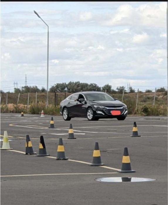 Инструктор по вождению