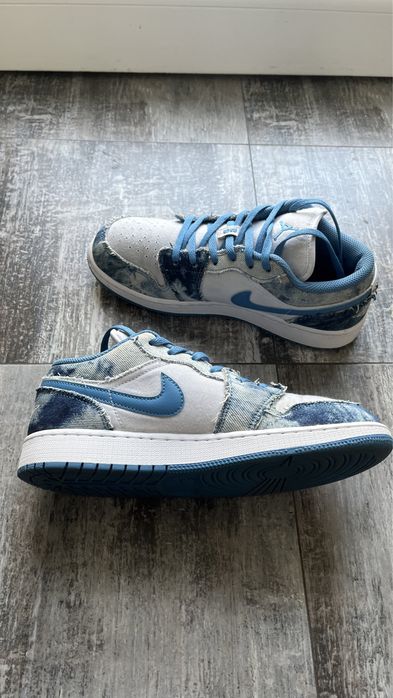 Air Jordan 1 Low SE Washed Denim
