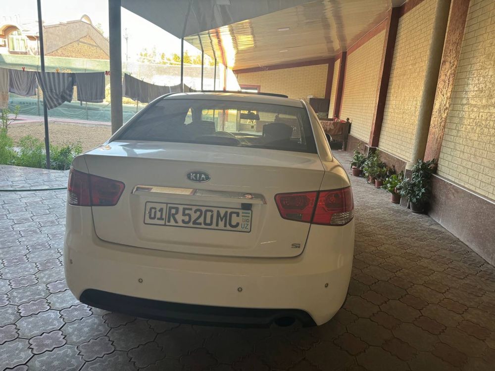 Kia Forte sotiladi xolati rasxodlarsiz Срочно