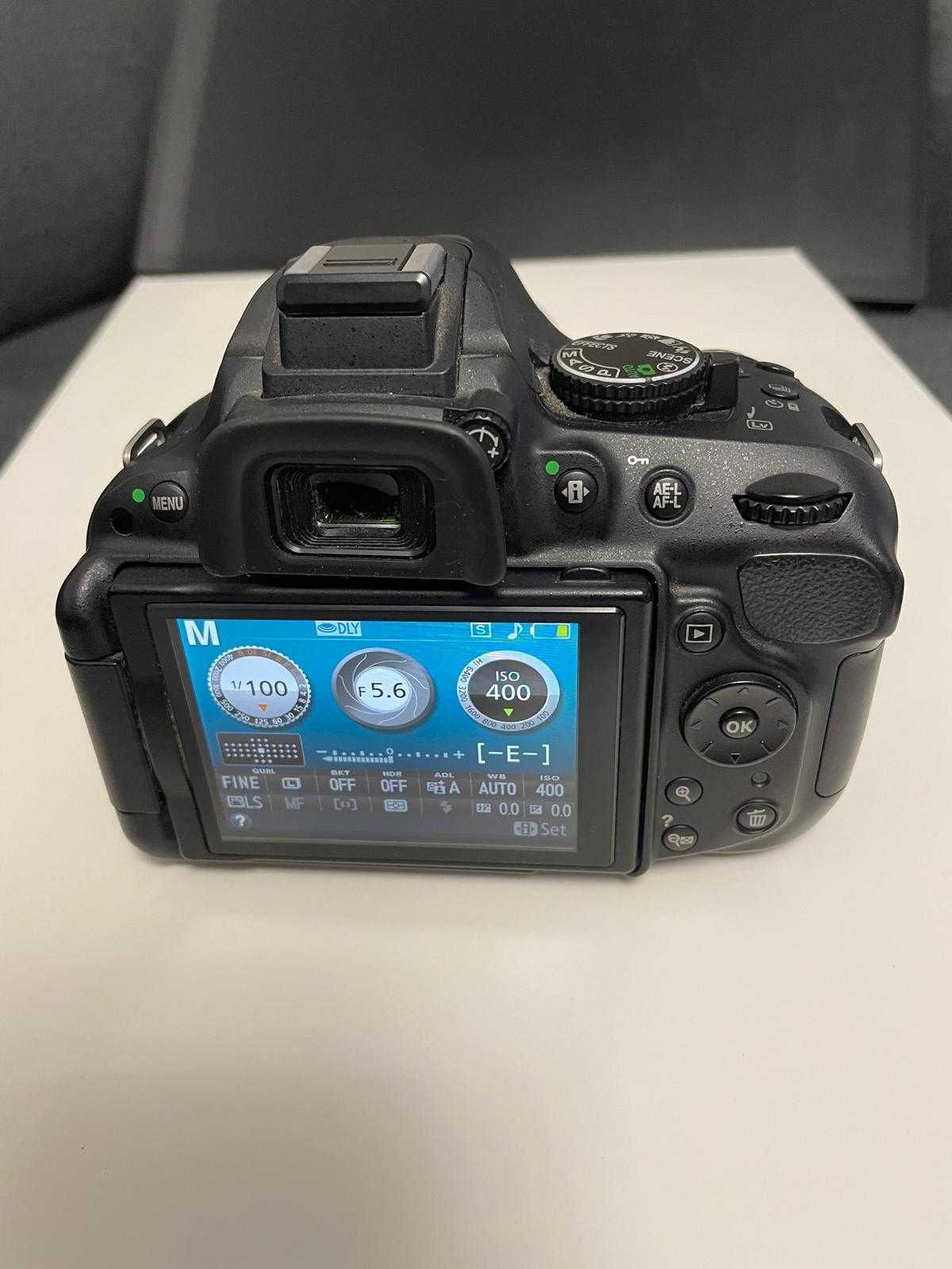 Nikon D5200 – doar 8.696 cadre + cutie & accesorii – stare excelentă