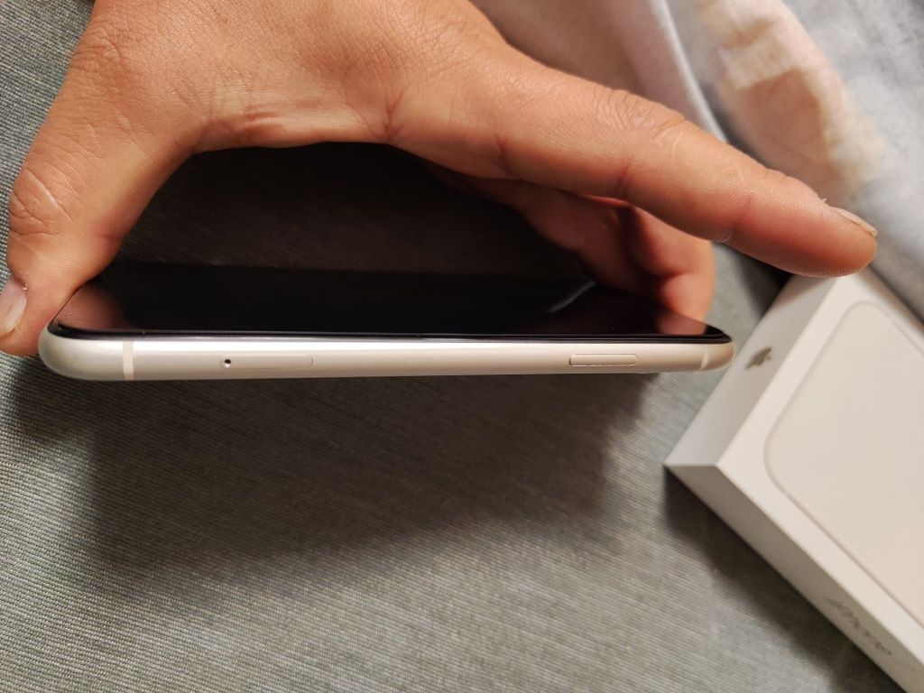 Iphone 11 128G состояние нового