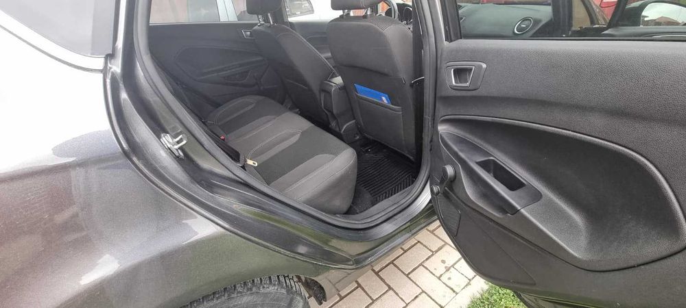 Ford Fiesta 2016 - 99500 km, intr-o stare impecabila,primul proprietar