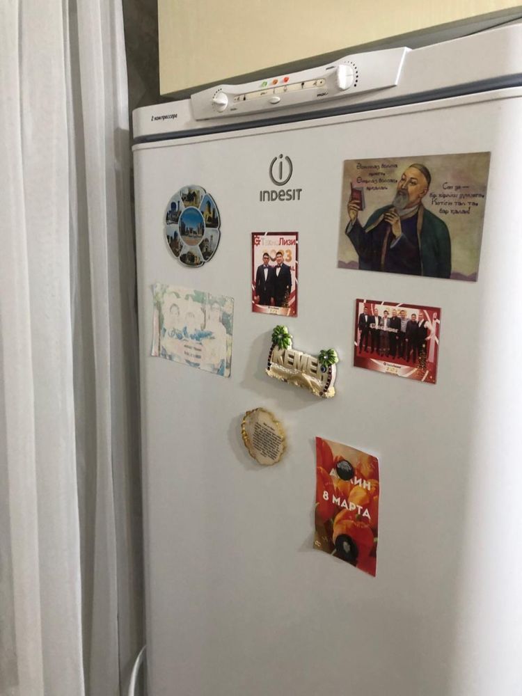 Холодильник б/у индезит