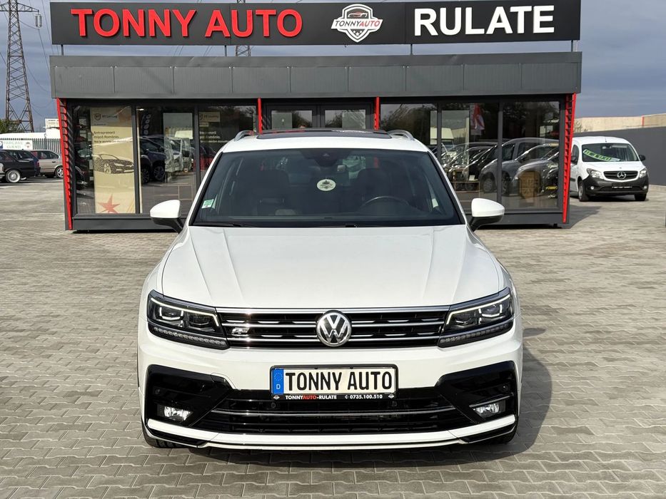 Volkswagen Tiguan R-Line / Panoramic / Matrix / Distronic / Garantie