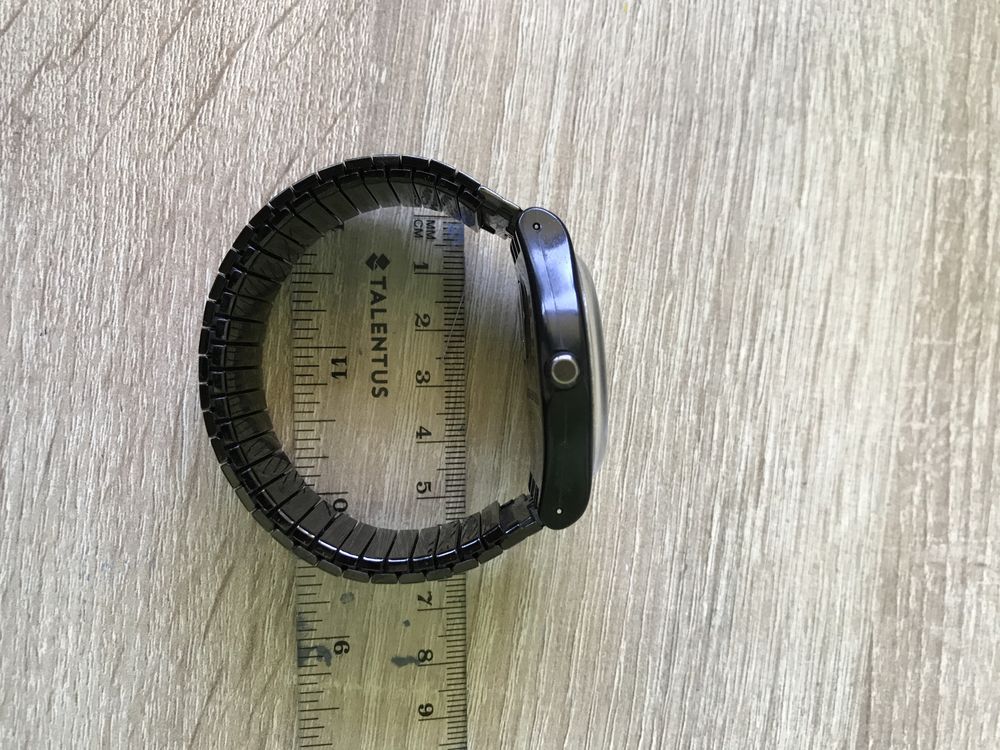 Swatch часовник с батерия