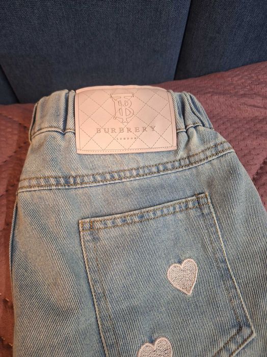 Дънки за момиче!