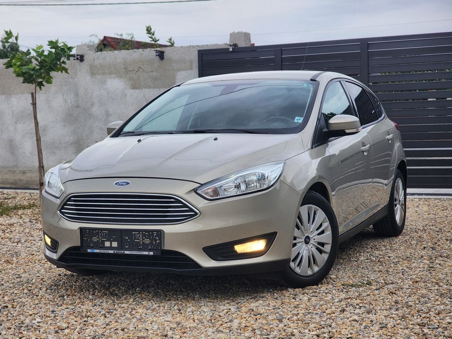 Ford Focus 2015 | Euro 6 | 1.0 Benzina Ecobost Adus recent , Hatchback