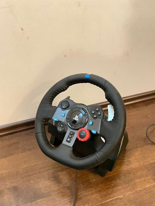 Volan Logitech cu pedale