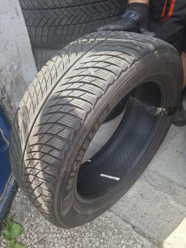 235/55/19 8 броя зимни Michelin дот3222