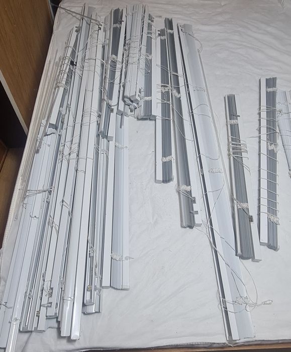 Jaluzele orizontale din aluminiu
