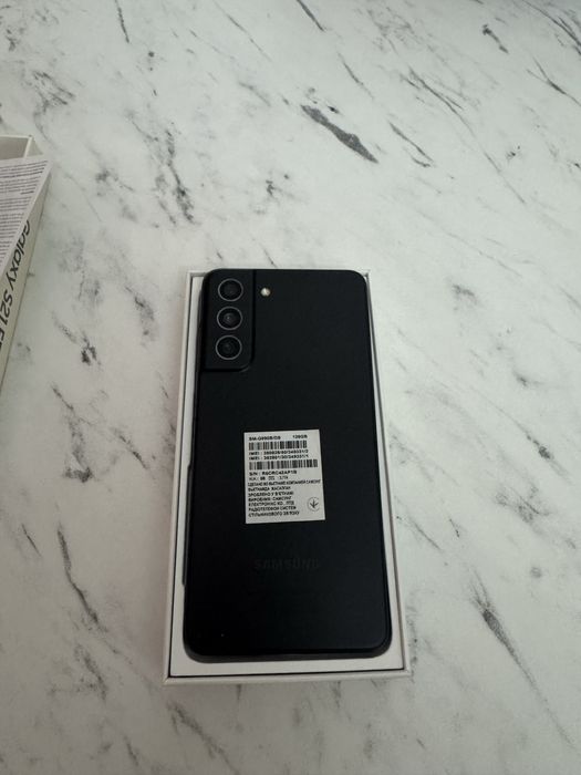 Продам телефон Samsung S21 FE
