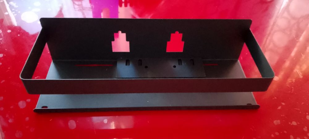 Продам полку металическая