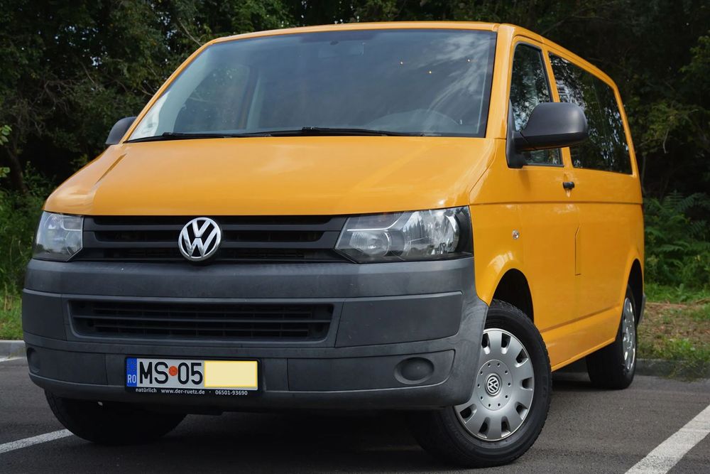 Volkswagen Caravelle Estetic și funcțional, excelent