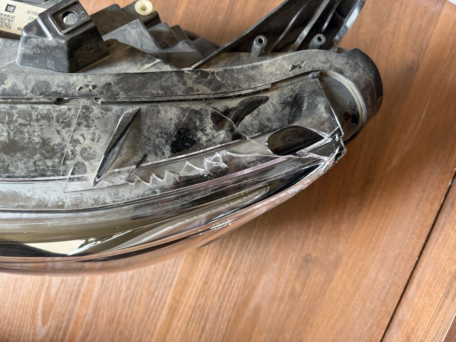 Левая фара от Malibu Xl