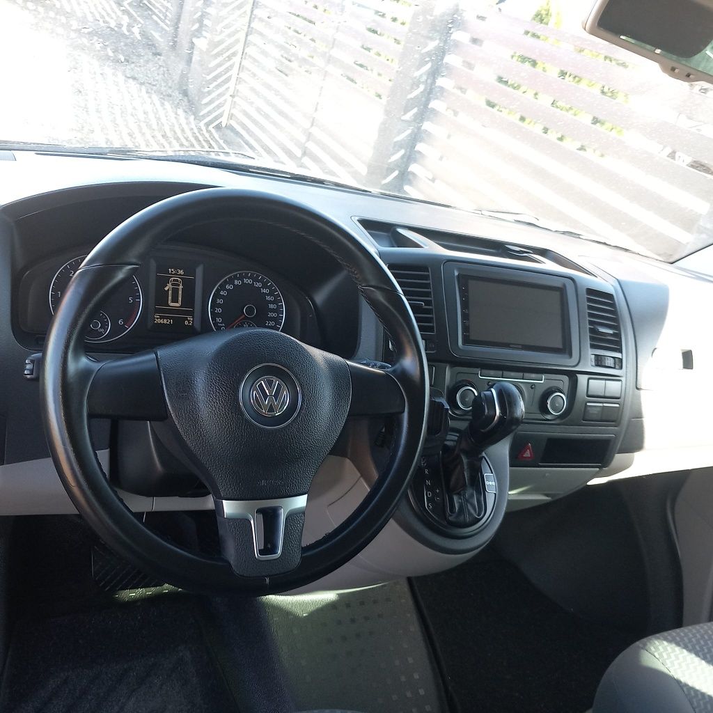 Vând Volskwagen t5