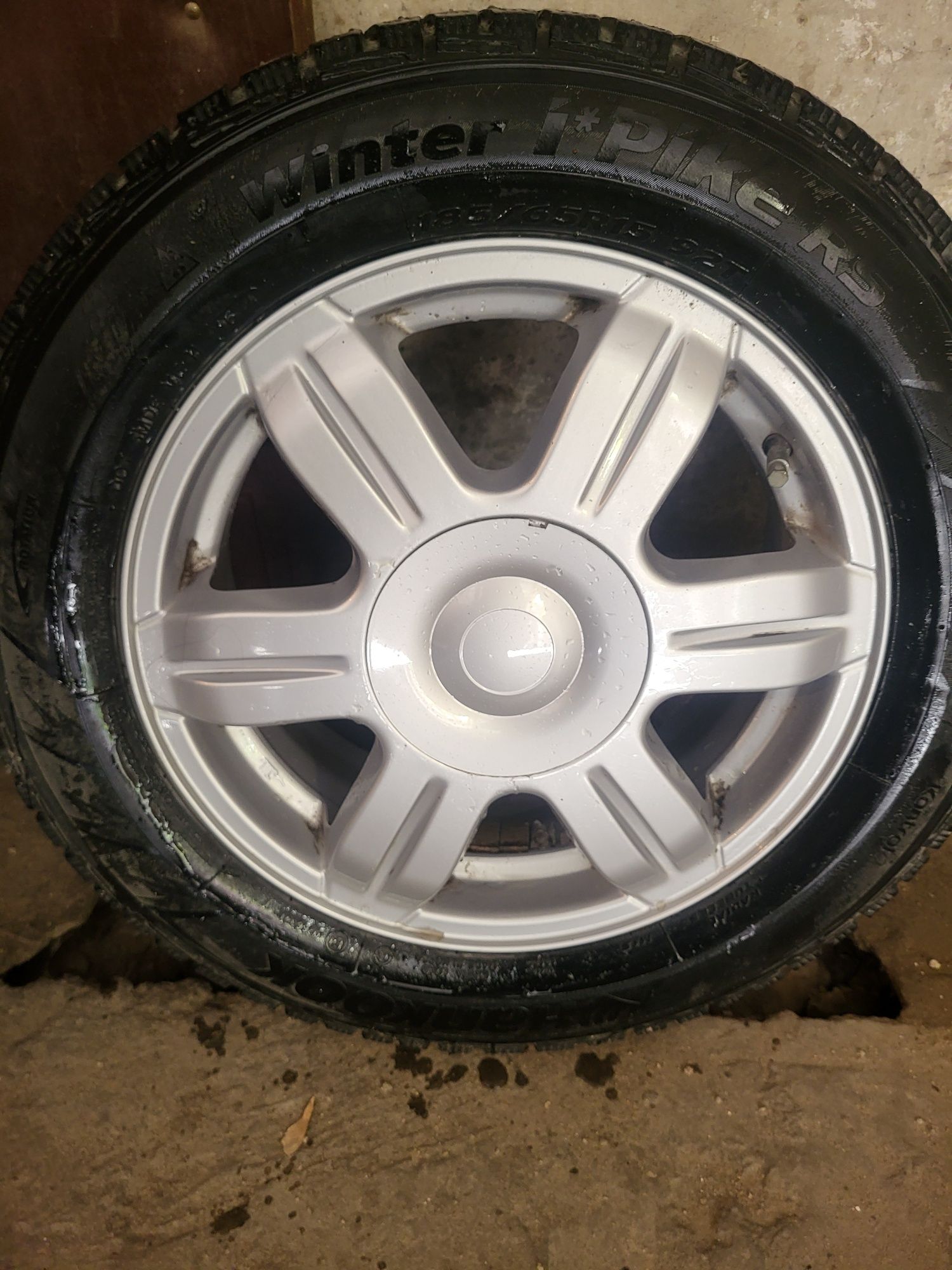 Диски комплект с шинами hankook 185 /65r15