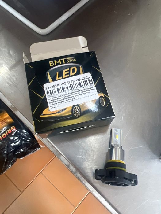 Becuri cu led H16 psx24w