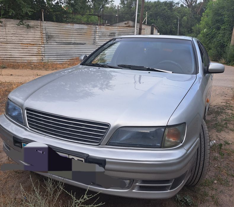 Продам  машину на ходу срочно срочно