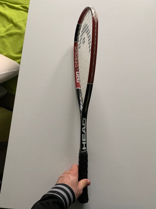Продавам ракета за скуош HEAD