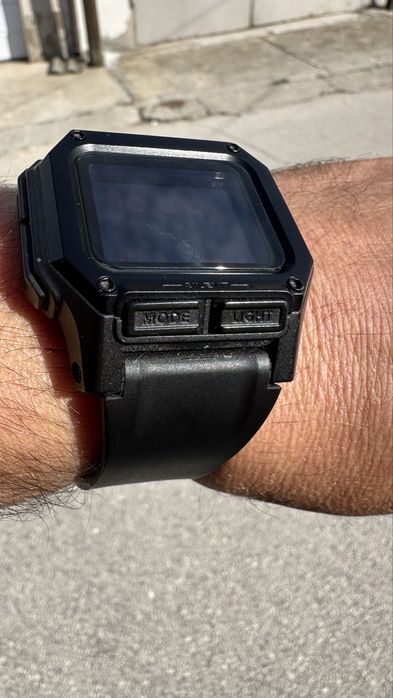 Casio G-shock GST-B100-1AER и NIXON The regulus