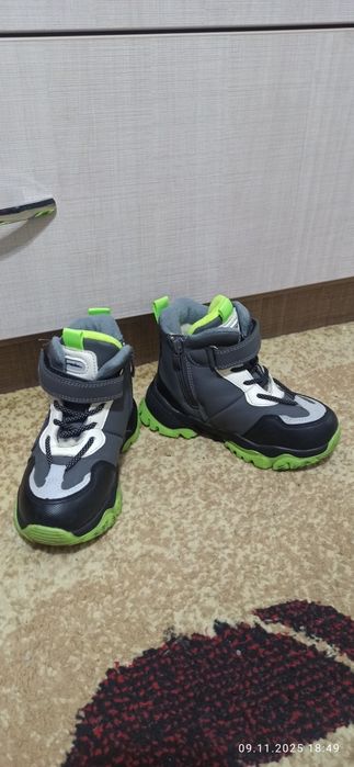 Детские тёплые зимние ботинки