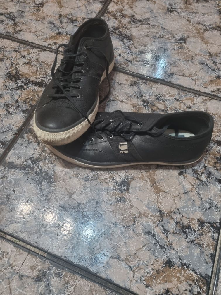 Обувки черни  g star