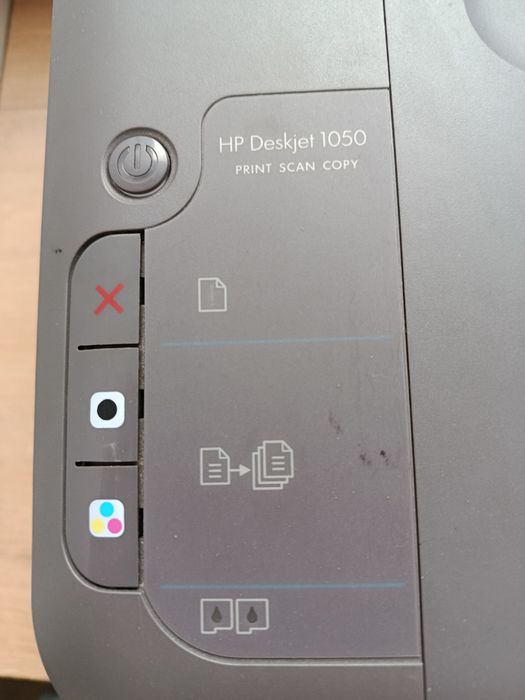 Принтер HP DeskJet 1050