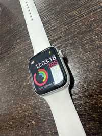 Продам Apple Watch SE 44 mm