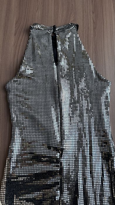 Продам платье праздничное новое!